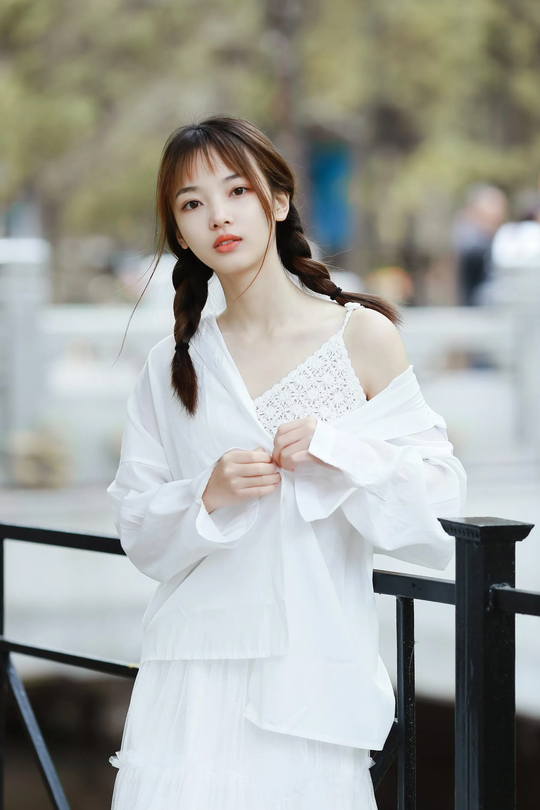 [YITUYU艺图语]2022.01.22 阴天快乐 一鸭咿呀哟 [25P]插图7